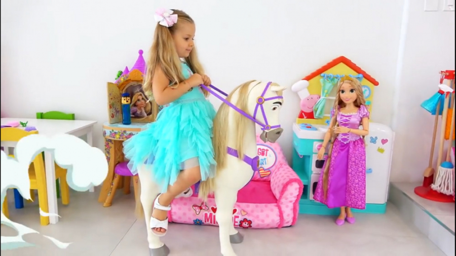 ماجراهای دیانا و روما - بازی پرنسس دیانا با ماهی طلایی جادویی